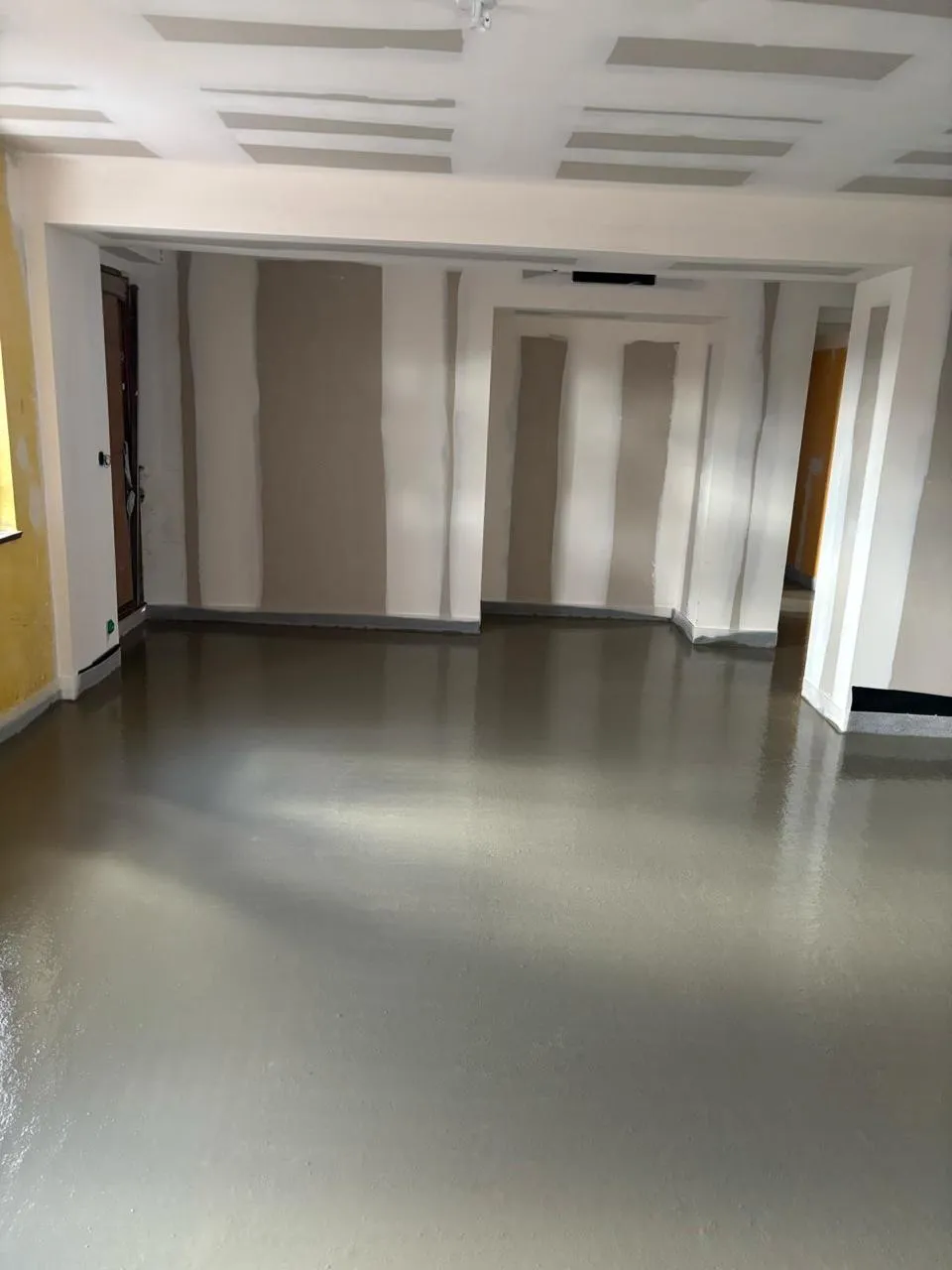 Coulage chape fluide